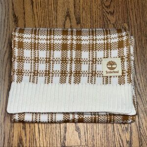 Timberland Scarf Houndstooth Plaid Knit Cozy Logo Checked‎ Tan Cream Fall Winter